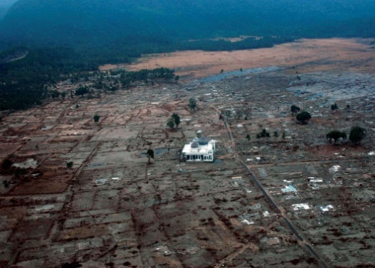 Gempa Tektonik di Dasar Laut Akibat Pergeseran Lempeng Bumi – wikipedia.com
